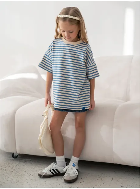 Футболка в синию полоску для девочки