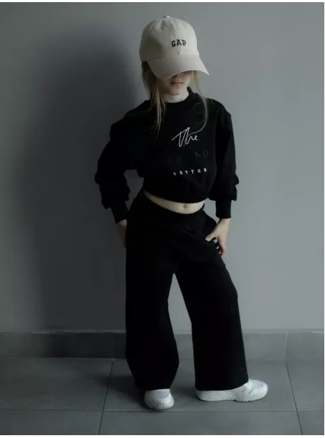 Черный костюм для девочки