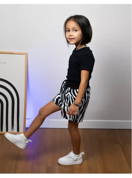 Костюм для девочки, футболка и шорты