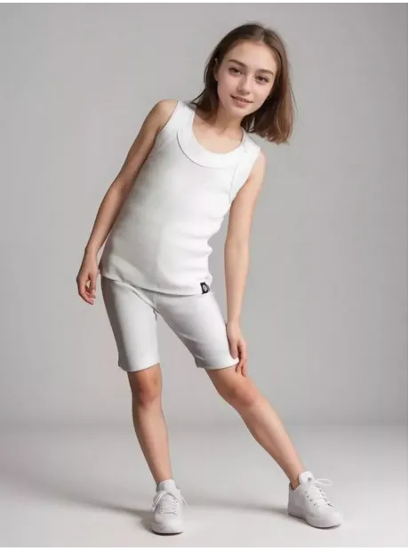 Спортивный костюм для девочки в сад