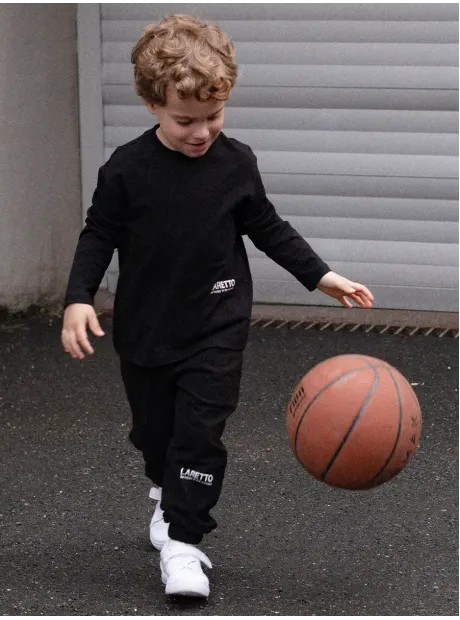 Черный спортивный костюм для мальчика