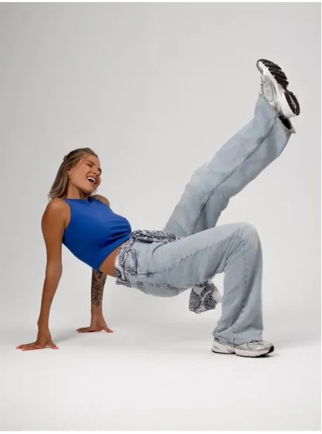 Спортивный кроп топ укороченный под пиджак