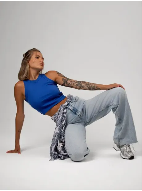 Спортивный кроп топ укороченный под пиджак