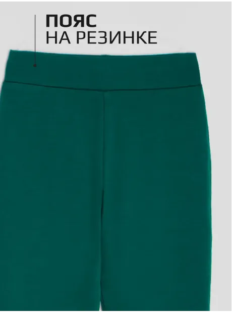 Зеленый костюм для девочки