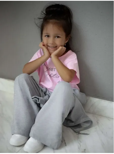 Серый костюм для девочки