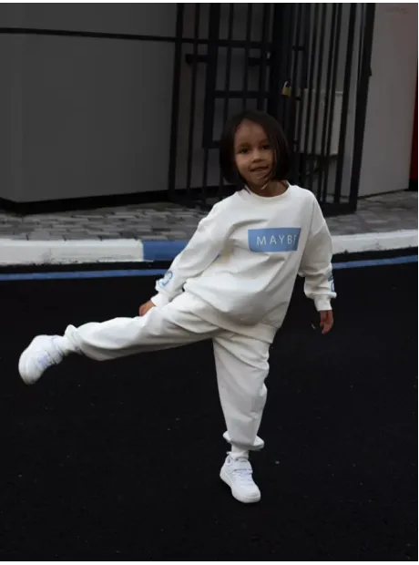 Белый спортивный костюм для девочки