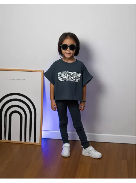 Костюм для девочки, футболка оверсайз с леггинсами