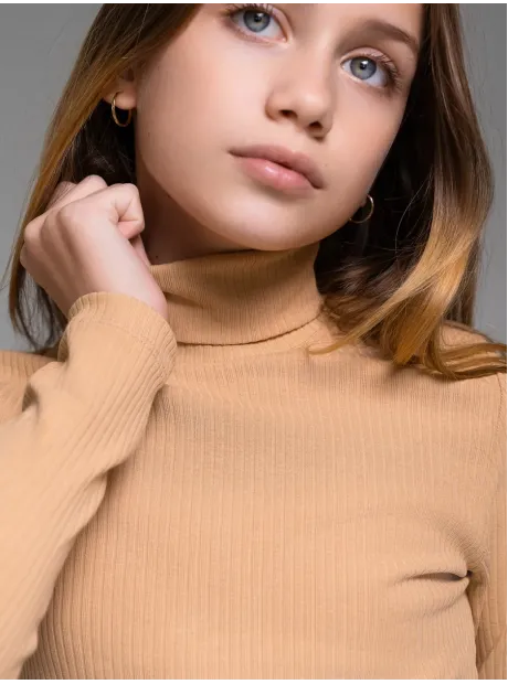 Бежевый лонгслив для девочки