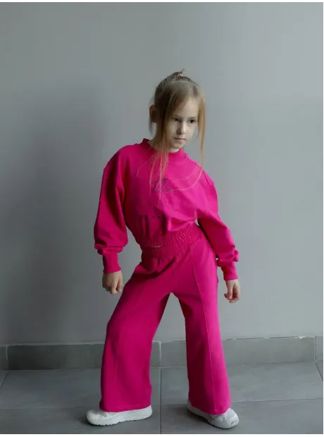 Розовый костюм для девочки