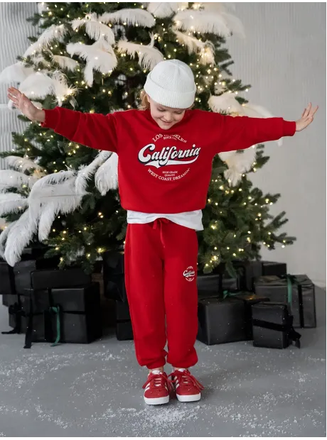 Красный спортивный костюм для девочек