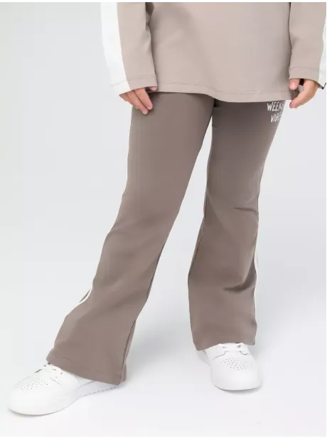 Бежевый костюм оверсайз для девочки