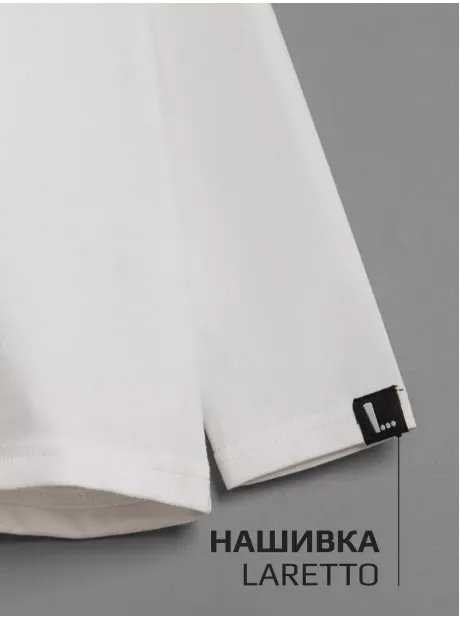 Белый лонгслив оверсайз для школы