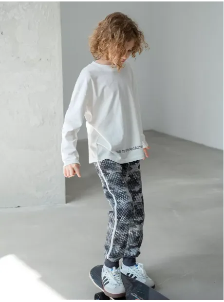 Белый лонгслив оверсайз для школы