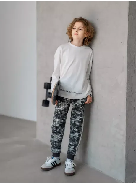 Белый лонгслив оверсайз для школы