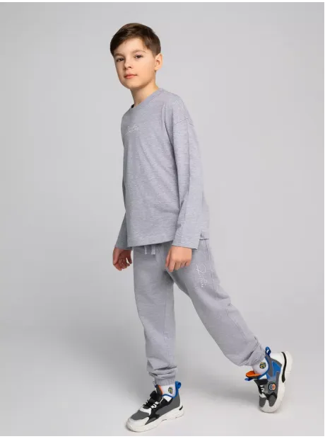 Серый костюм для мальчика в садик