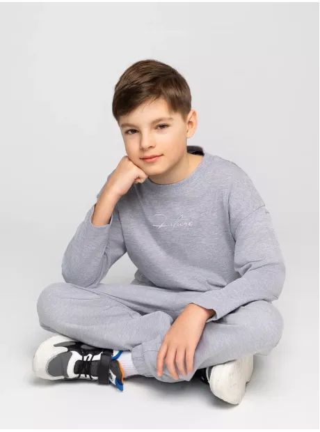 Серый костюм для мальчика в садик