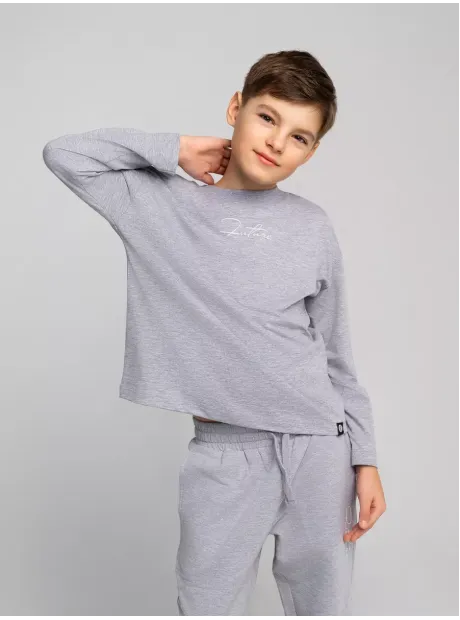 Серый костюм для мальчика в садик