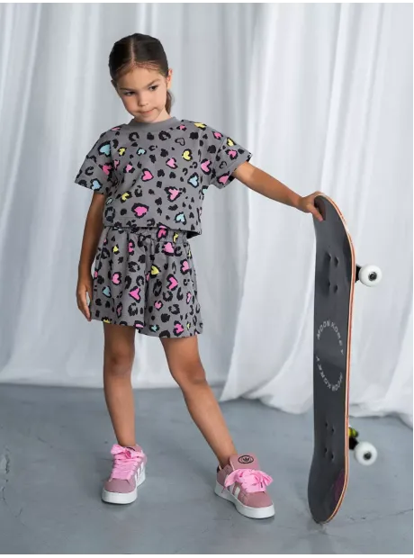 Костюм для девочки, футболка и шорты в сад