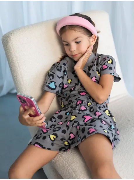 Костюм для девочки, футболка и шорты в сад