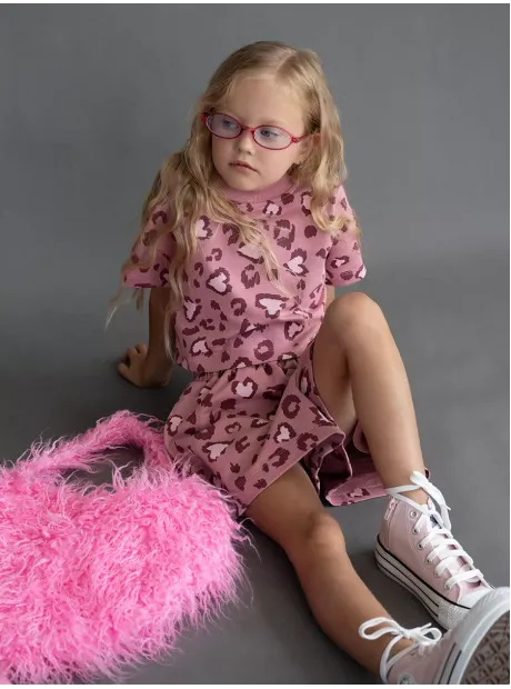 Костюм для девочки, футболка и шорты в сад