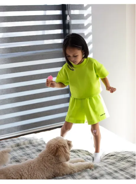 Костюм для девочки, футболка и шорты