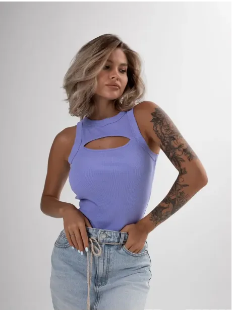 Майка летняя в рубчик с вырезом