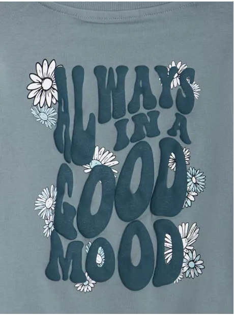 Зеленый спортивный костюм для девочки