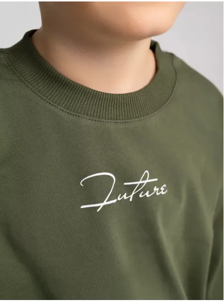 Зеленый костюм для мальчика в садик