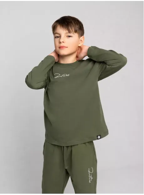 Зеленый костюм для мальчика в садик