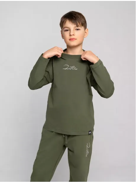 Зеленый костюм для мальчика в садик