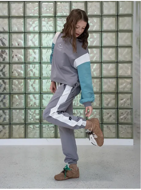 Спортивный костюм для девочки