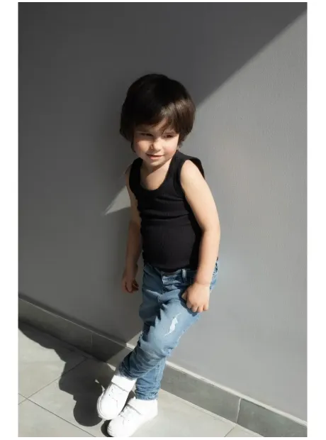 Черная майка детская базовая для мальчика 100% хлопок