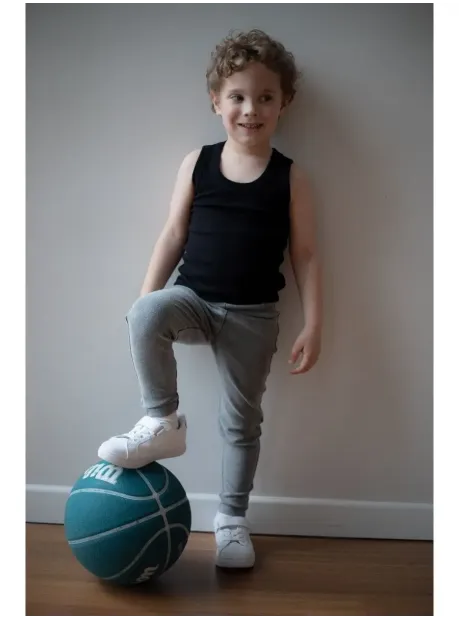 Черная майка детская базовая для мальчика 100% хлопок