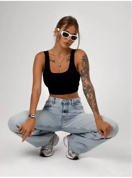 Черный кроп топ укороченный под пиджак