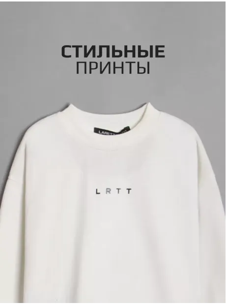 Белый лонгслив оверсайз для школы
